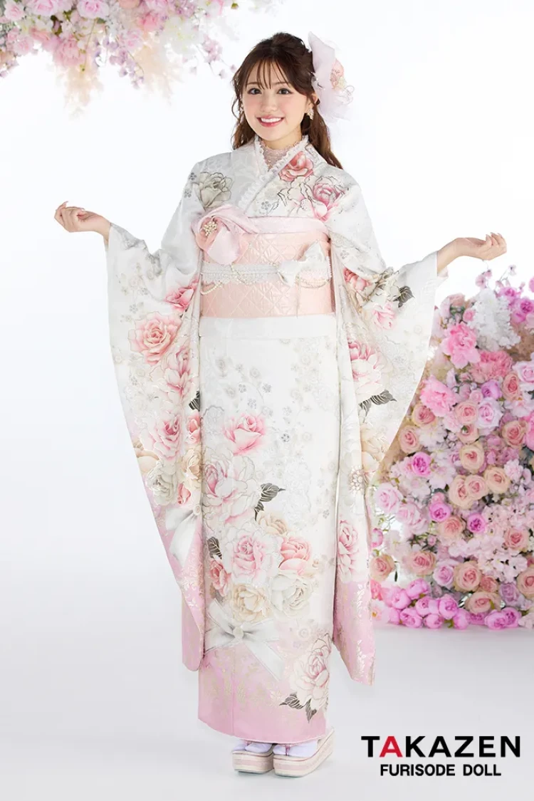 TAKAZENのレンタル振袖 ヘップバーンコスメカラー 白/ピンク 薔薇柄 一番かわいい スワロフスキー/パール付き ガーリー キルティング帯 おしゃれ 姫系 香音【通販可】26001