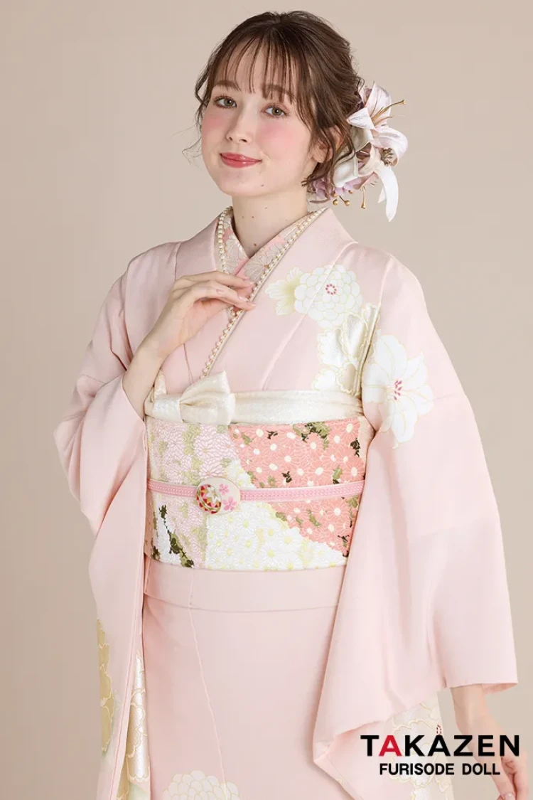 TAKAZENのレンタル振袖 正統派古典 ピンク/淡い色 牡丹柄 吉澤織物/最高級金彩手描友禅 シンプル すっきり 柄少なめ振袖 はんなり 上品 周防ジゼル【通販可】26017