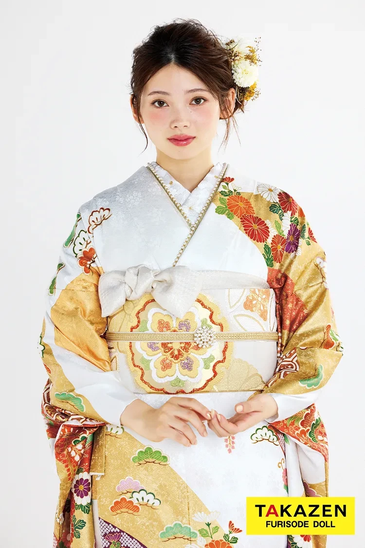 TAKAZENのレンタル振袖 プレミアム古典 吉澤織物 『逸品』最高級染繍桶絞り友禅 白/オレンジ 高級振袖 上品 柄小さめ 金駒刺繍 南琴奈【通販可】26029