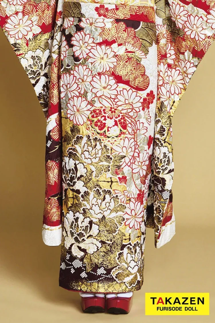 TAKAZENのレンタル振袖 プレミアム古典柄振袖 滝泰/最高級金彩刺繍絞り友禅 赤/金 鞠柄/牡丹柄 大人っぽい 絞り 白宮みずほ【通販可】26040