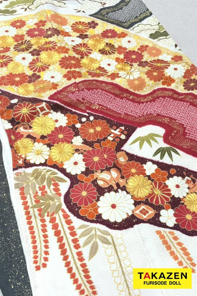 TAKAZENのレンタル振袖 プレミアム古典 青柳/最高級金駒繍絞り手描友禅 白/赤 菊柄 高級振袖 綺麗 はんなり 豪華 村上なずな【通販可】26045