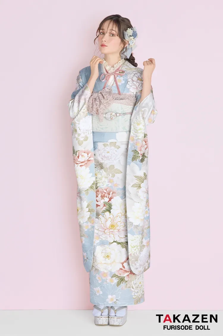 TAKAZENのレンタル振袖 くすみカラーガーリー 水色/淡い色 牡丹柄 かわいい振袖 トレンド リボンアレンジ 周防ジゼル【通販可】26054