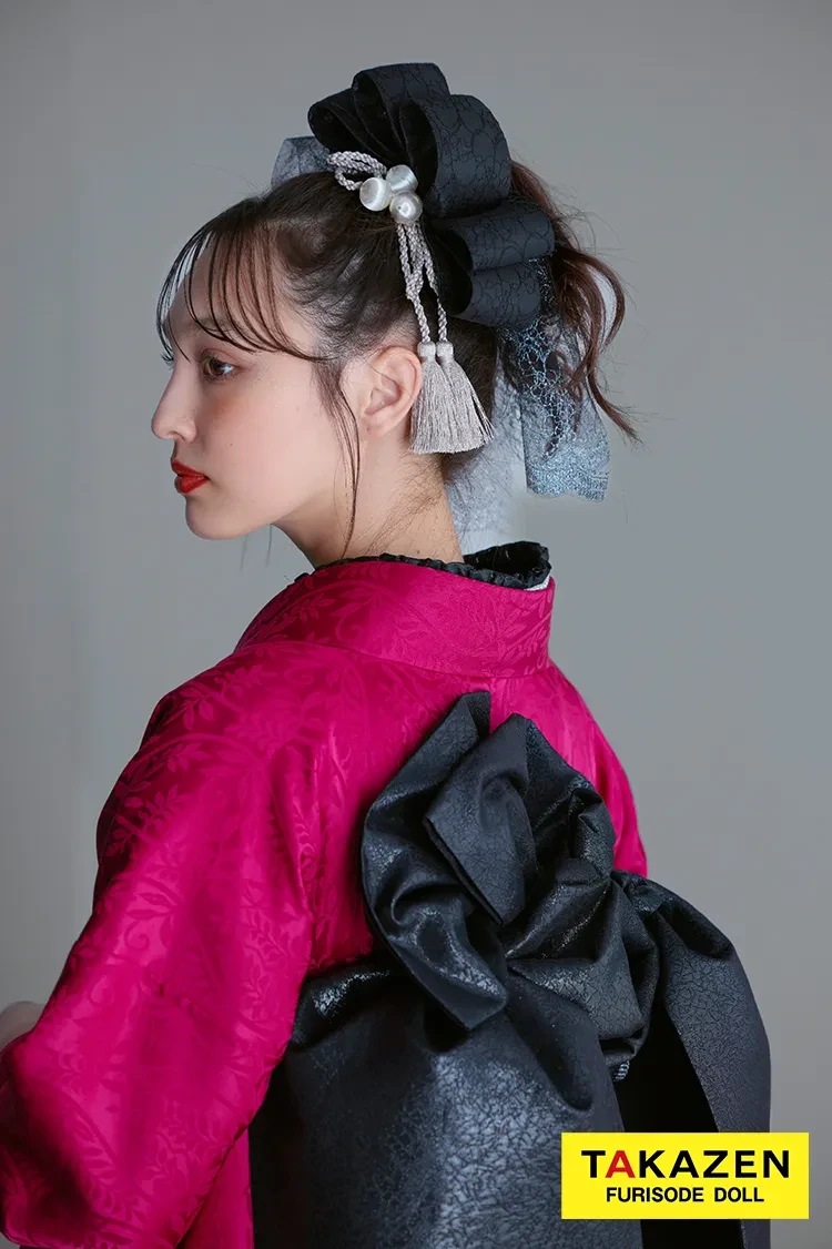 TAKAZENのレンタル振袖 ヴィンテージスタイル 紫/ワインレッド 無地 シンプル 個性的 目立つ かっこいい かぶらない 派手 香川るな【通販可】26064