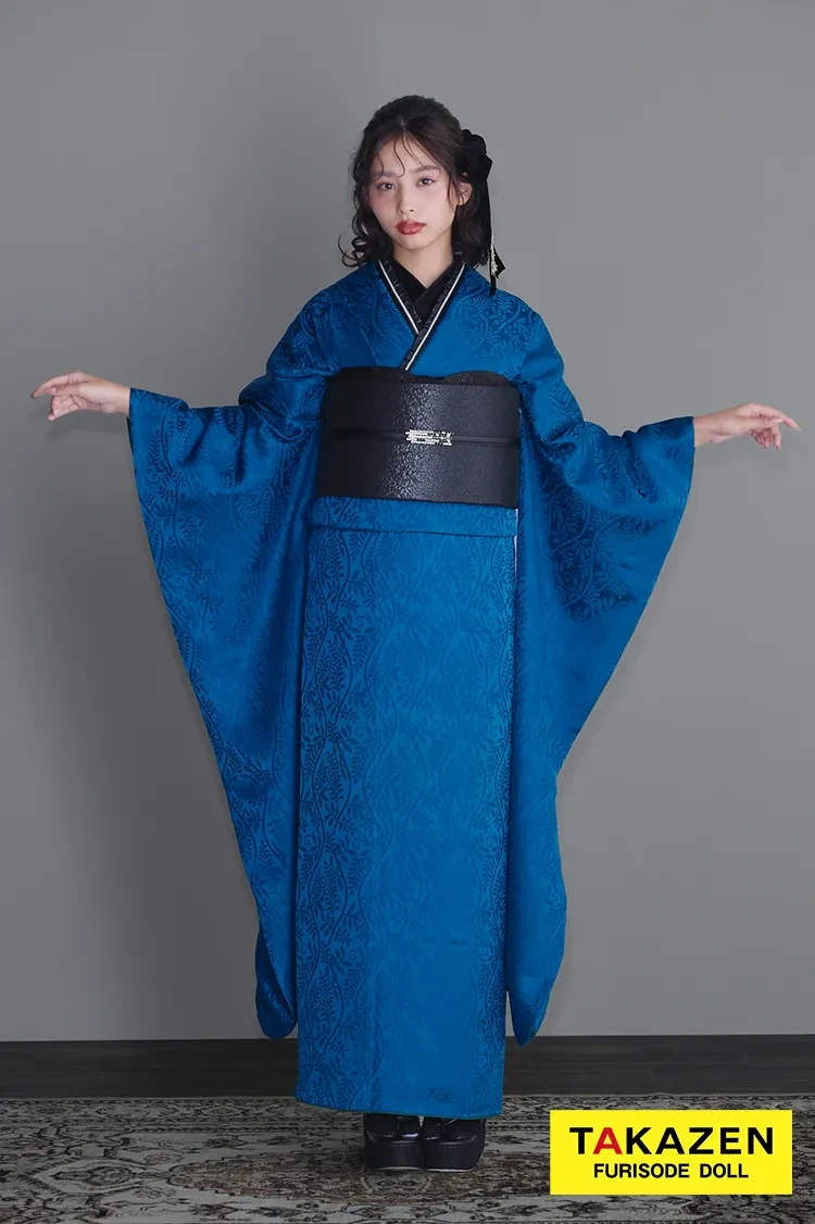 TAKAZENのレンタル振袖 ヴィンテージスタイル 青/ブルー 無地 シンプル クール 目立つ かっこいい かぶらない 派手 スタイリッシュ 谷田ラナ【通販可】26065