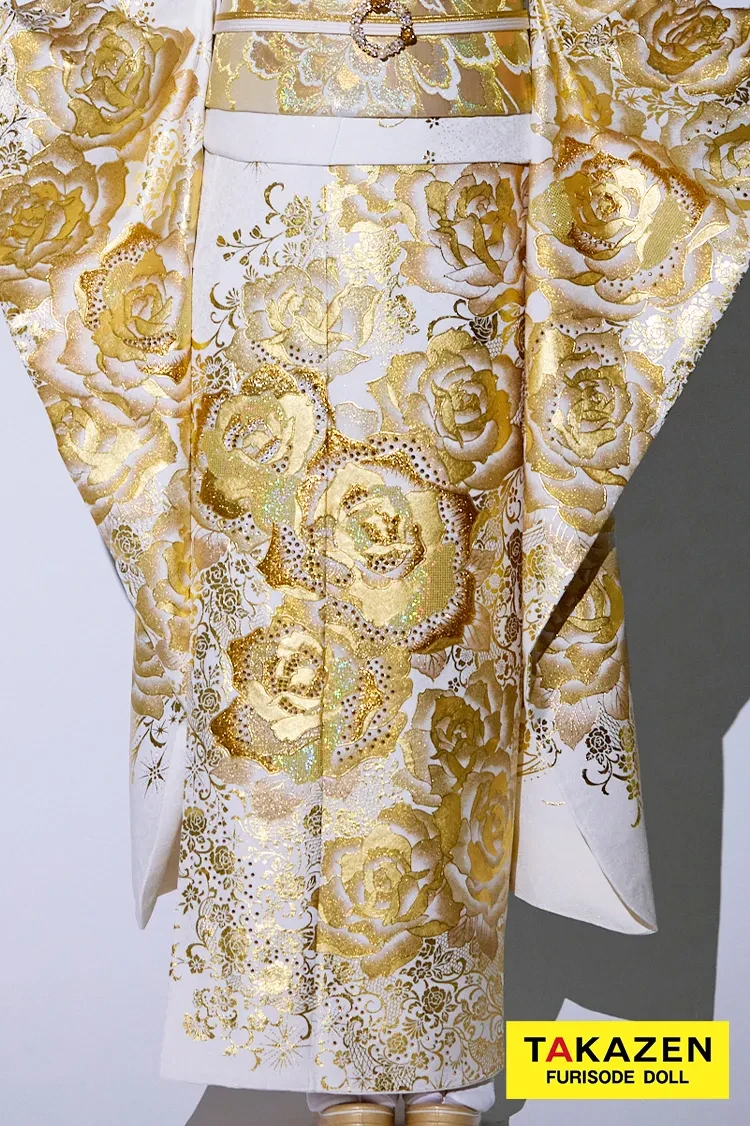 TAKAZENのレンタル振袖 モード系 白金/ゴールド 薔薇柄 ゴージャス キラキラ振袖 スワロフスキー付き 派手 一番目立つ セクシー ラグジュアリー 香川るな【通販可】26074