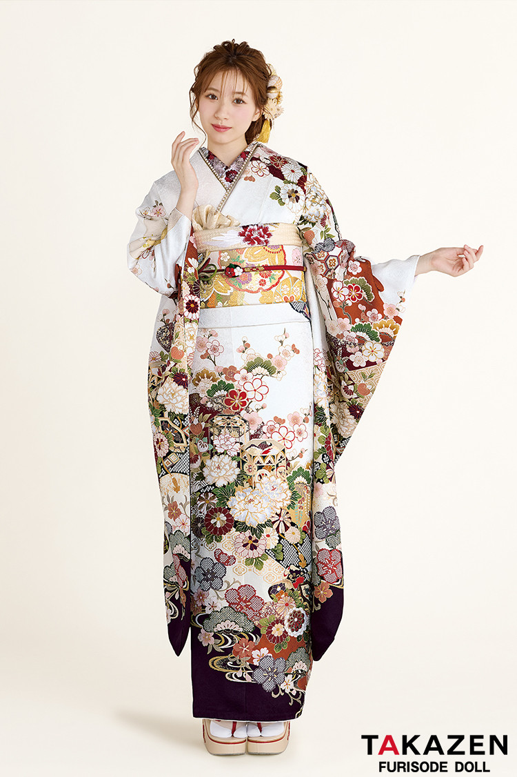 TAKAZENのレンタル振袖 正統派古典　白/白ベース　貝桶柄/菊柄　上品　大人っぽい　清楚な振袖　おしとやか　柄小さめ　白宮みずほ【通販可】26076