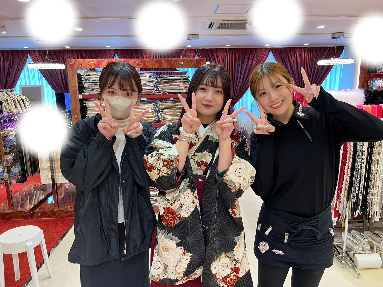 成人式　振袖　梅田　レンタル　可愛い　黒　古典柄