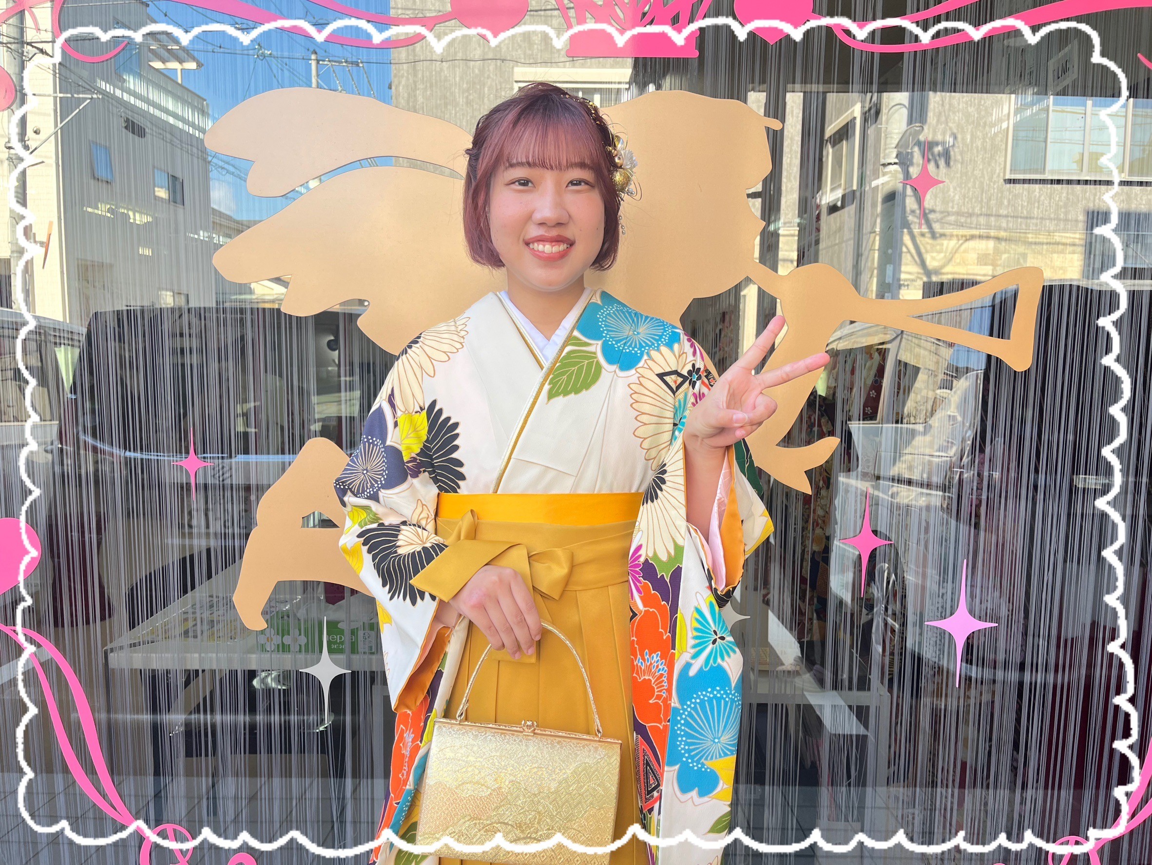 卒業式　袴　前撮り撮影会　可愛い　くすみカラー　ブラウン　イマドキ　レース　藤田ニコル(ニコるん)　白/クリーム/オレンジ　牡丹柄　個性的　おしゃれ　レトロポップ【通販可】R21056