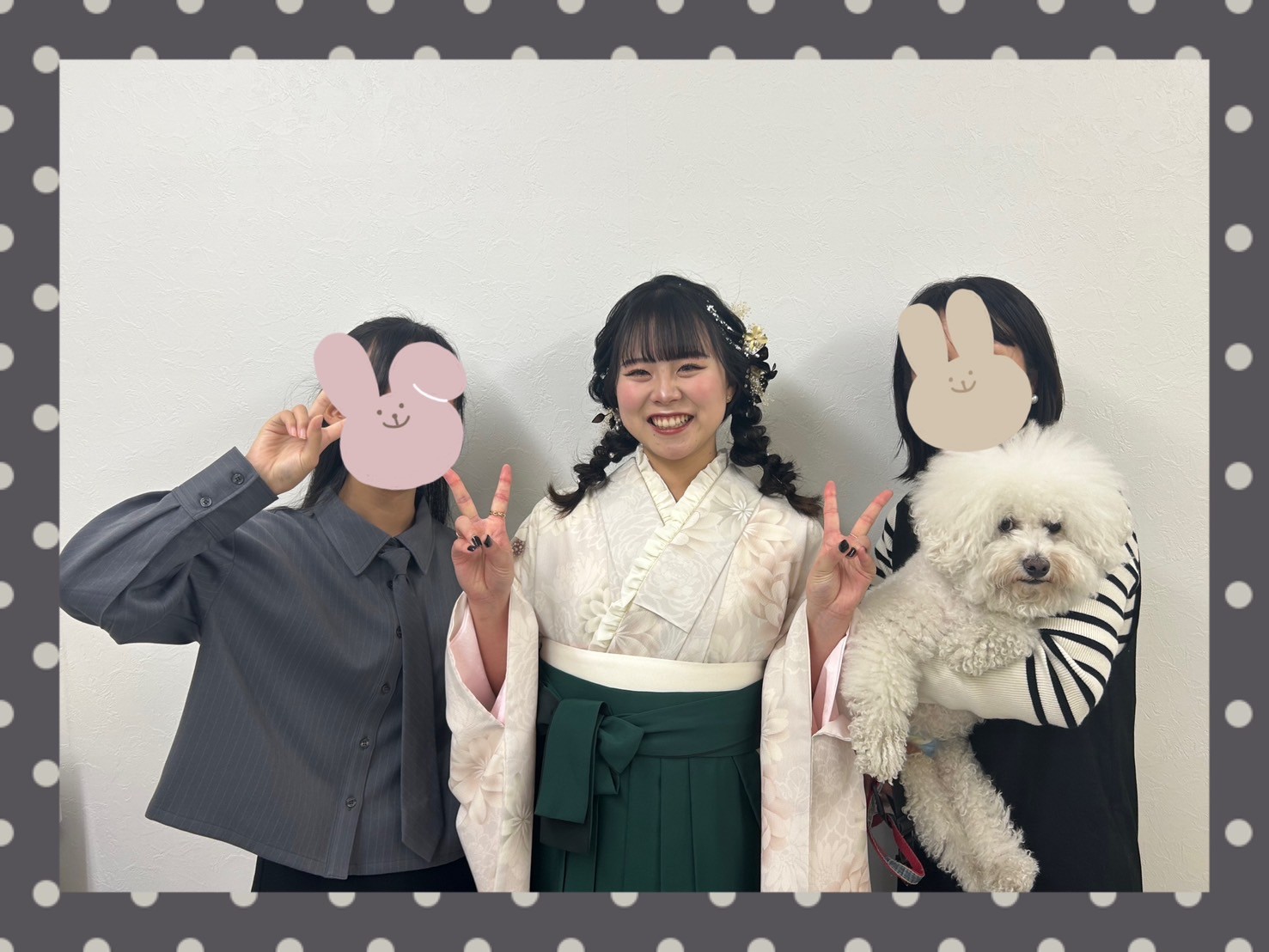 袴　レンタル　奈良　袴安い　可愛い　オシャレ　くすみ　イマドキ　レース　JAPANSTYLE×中村里砂ブランド袴　くすみカラー古典　クリーム/ブラウン　毬柄　シンプル　おしゃれ【通販可】R23036JAPANSTYLE×中村里砂ブランド袴　くすみカラー古典　クリーム/ブラウン　毬柄　シンプル　おしゃれ【通販可】R23036