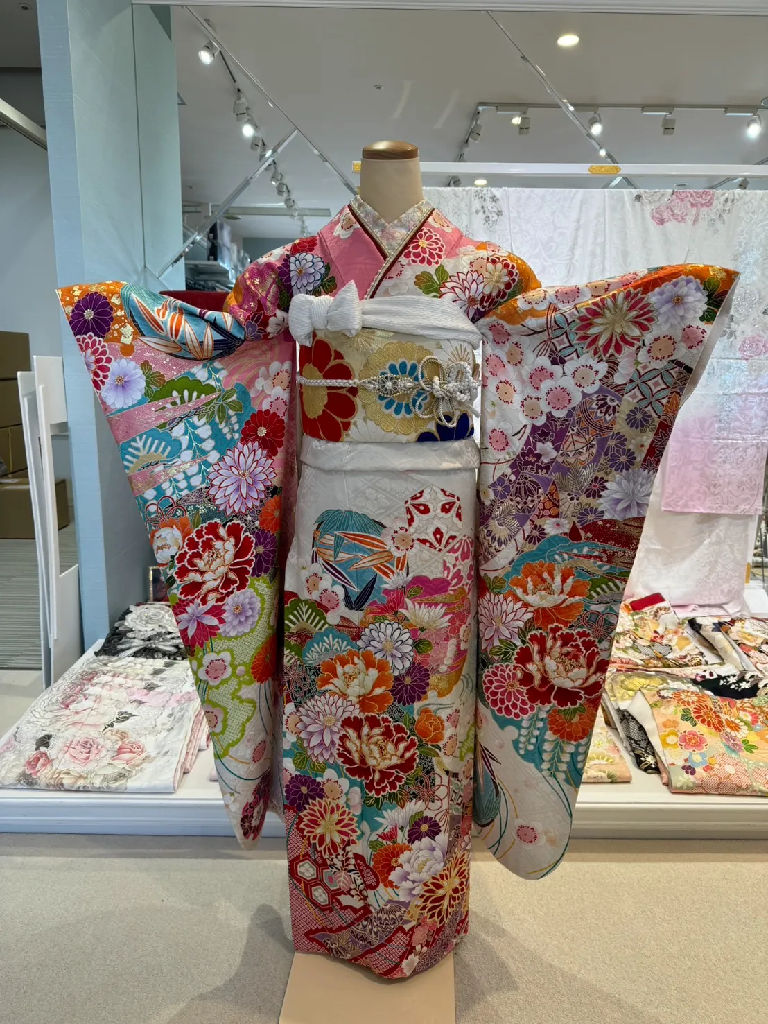 TAKAZEN　タカゼン　成人式振袖　振袖レンタル　古典柄　王道古典　ピンク振袖　かわいい　華やか　鮮やか