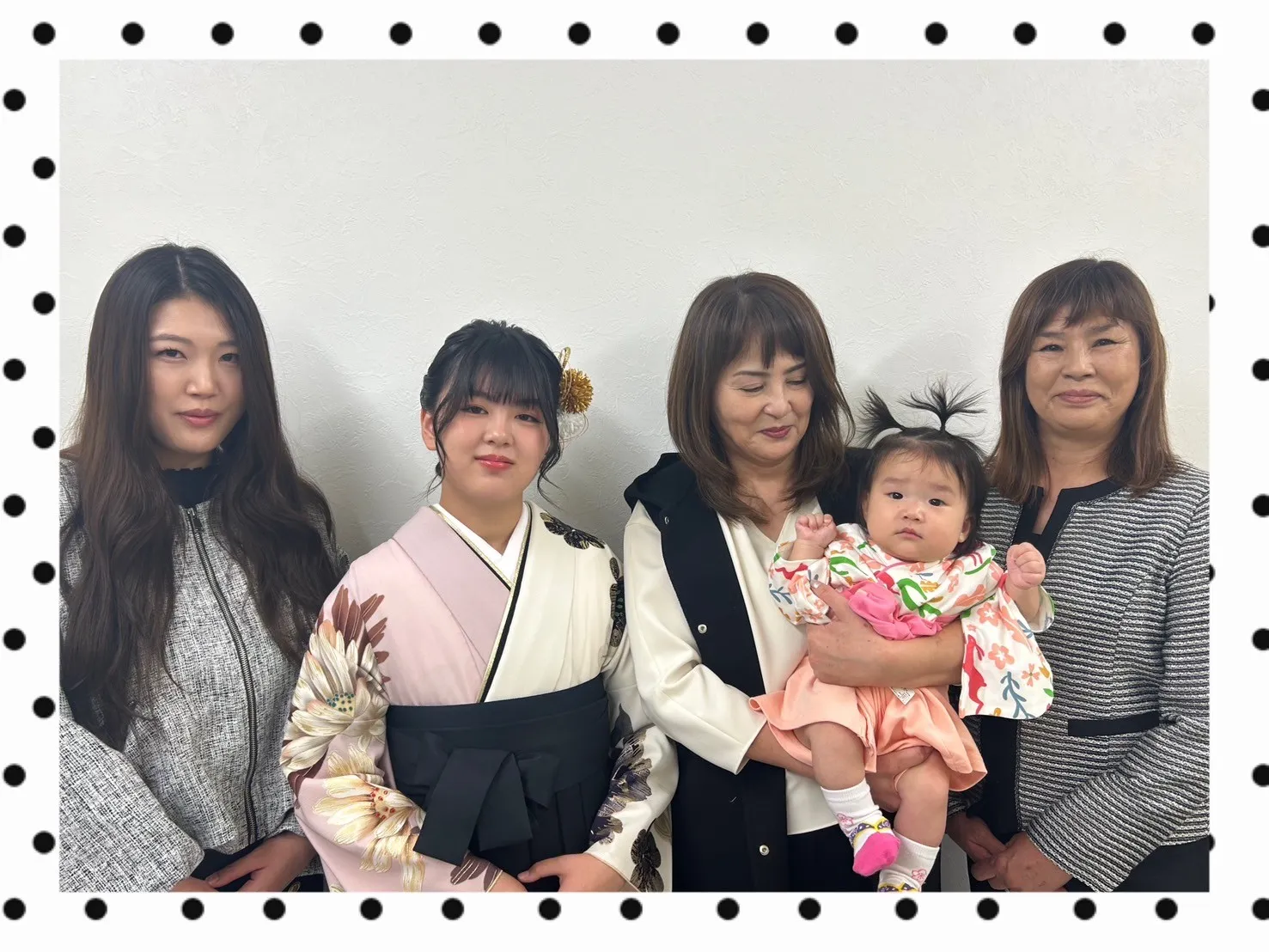 卒業式　袴　前撮り撮影会　奈良　くすみカラー古典　くすみピンク/白　バイカラー　香音(かのん)ちゃん　大柄　かわいい