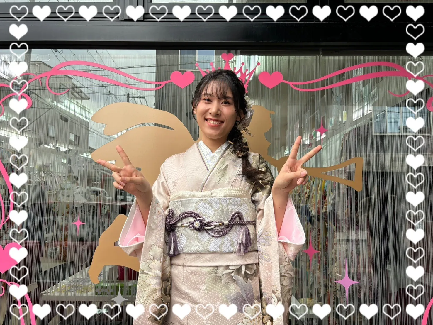 成人式　振袖　前撮り撮影会　奈良　くすみカラーガーリー　ベージュ/淡色　ボタン柄上品振袖 　ニュアンスカラー　モダン　トレンド　南琴奈