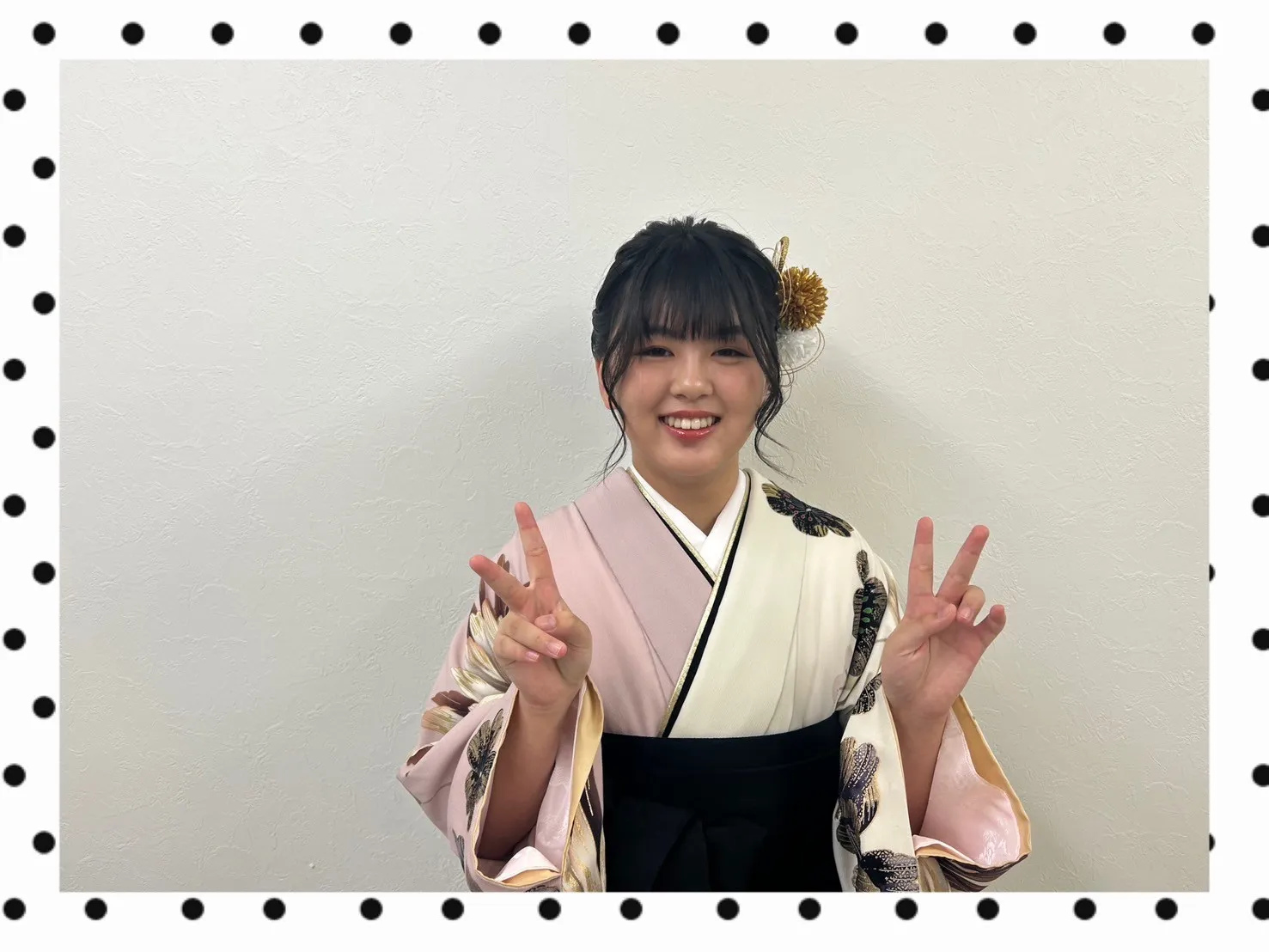 卒業式　袴　前撮り撮影会　奈良　くすみカラー古典　くすみピンク/白　バイカラー　香音(かのん)ちゃん　大柄　かわいい