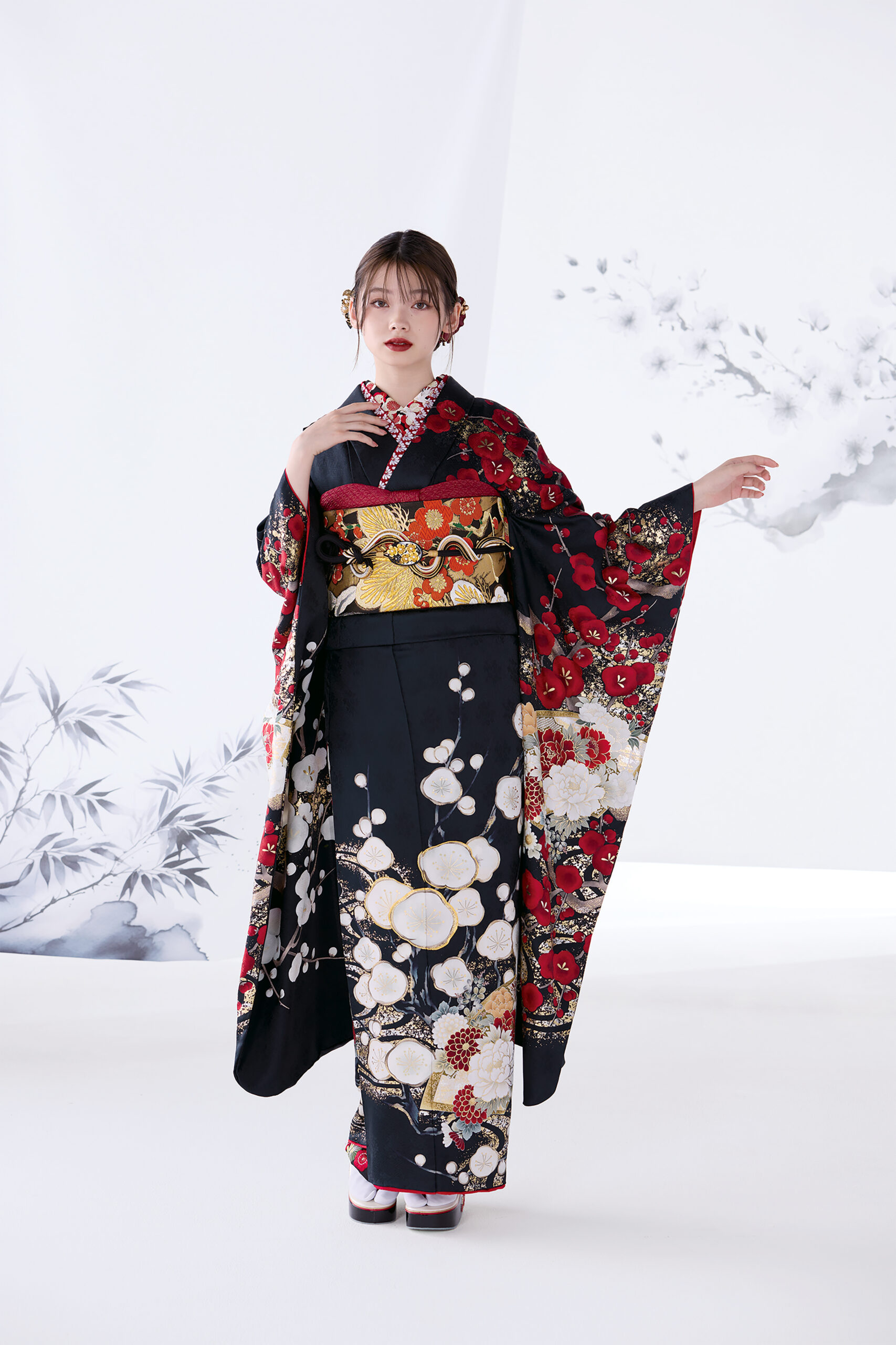 振袖　レンタル　奈良　振袖安い　最新作粋古典　黒/赤　梅柄/流水模様　かっこいい　大人っぽい　和柄　柄ちいさめ　渋い　南琴奈