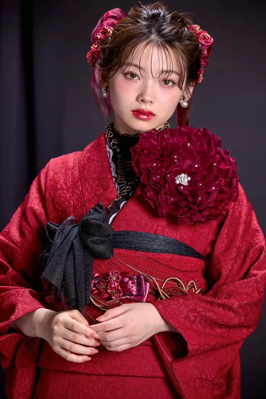 成人式　振袖レンタル　TAKAZENオリジナル　大人っぽい　色っぽい　人とかぶらない　おしゃれ　ブーツスタイル　ゴージャス　バラ　ピンク