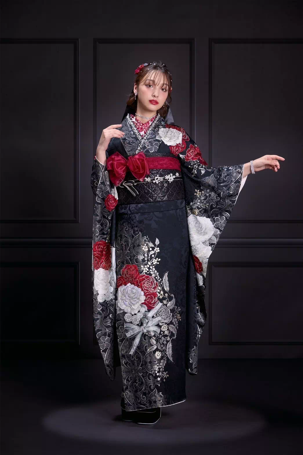 成人式　振袖レンタル　TAKAZENオリジナル　大人っぽい　色っぽい　人とかぶらない　おしゃれ　ブーツスタイル　ゴージャス　バラ　ピンク