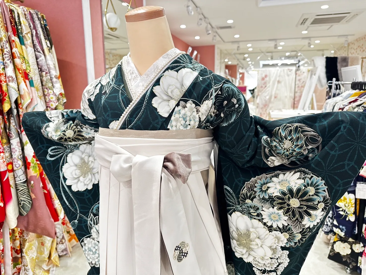 成人式　振袖　TAKAZEN　TAKAZEN姫路店　袴　振袖レンタル　前撮り撮影会　姫路市　加古川市　キラキラ　くすみカラー　ピンク　リボン　2026年成人式　2025年成人式　
