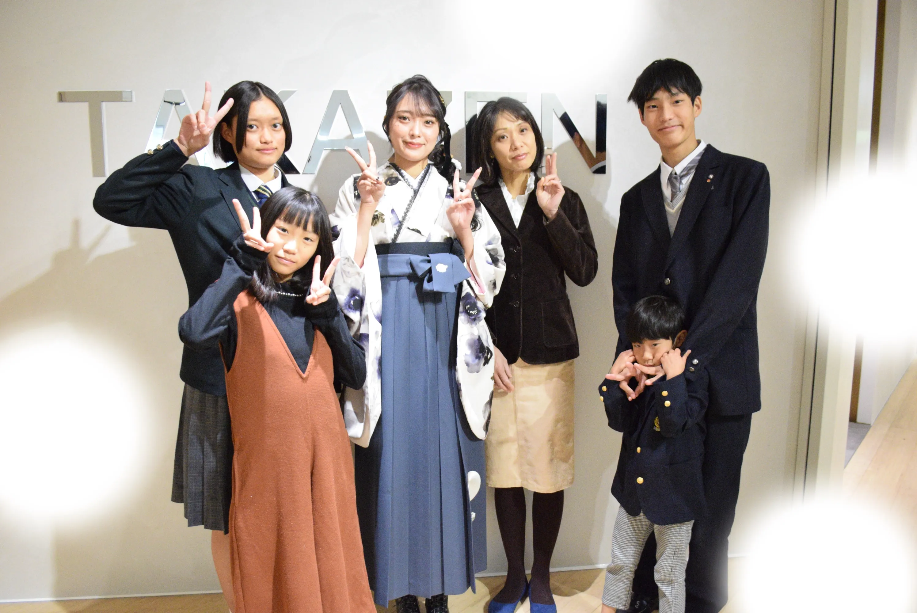 成人式　前撮り　梅田　袴　くすみカラー　かわいい　イマドキ　淡色　古典　タカゼン　撮影