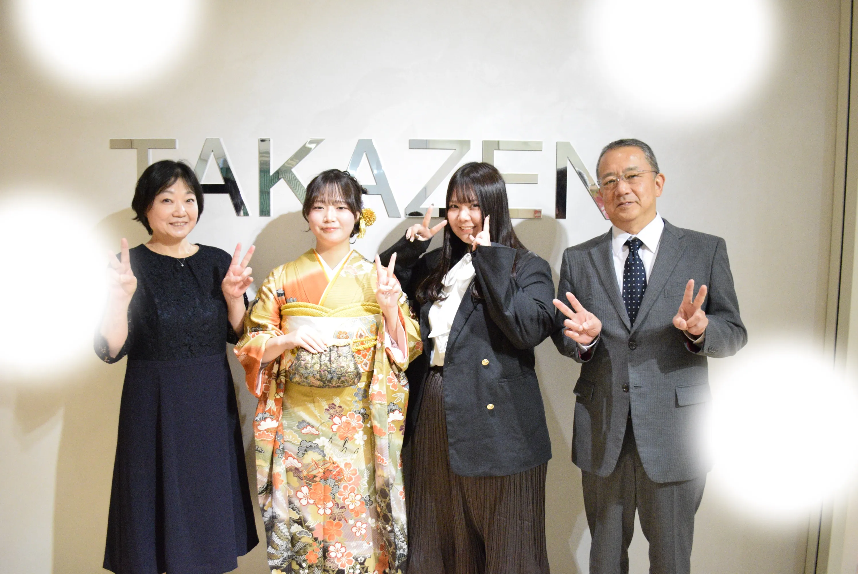 成人式　前撮り　梅田　袴　くすみカラー　かわいい　イマドキ　淡色　古典　タカゼン　撮影