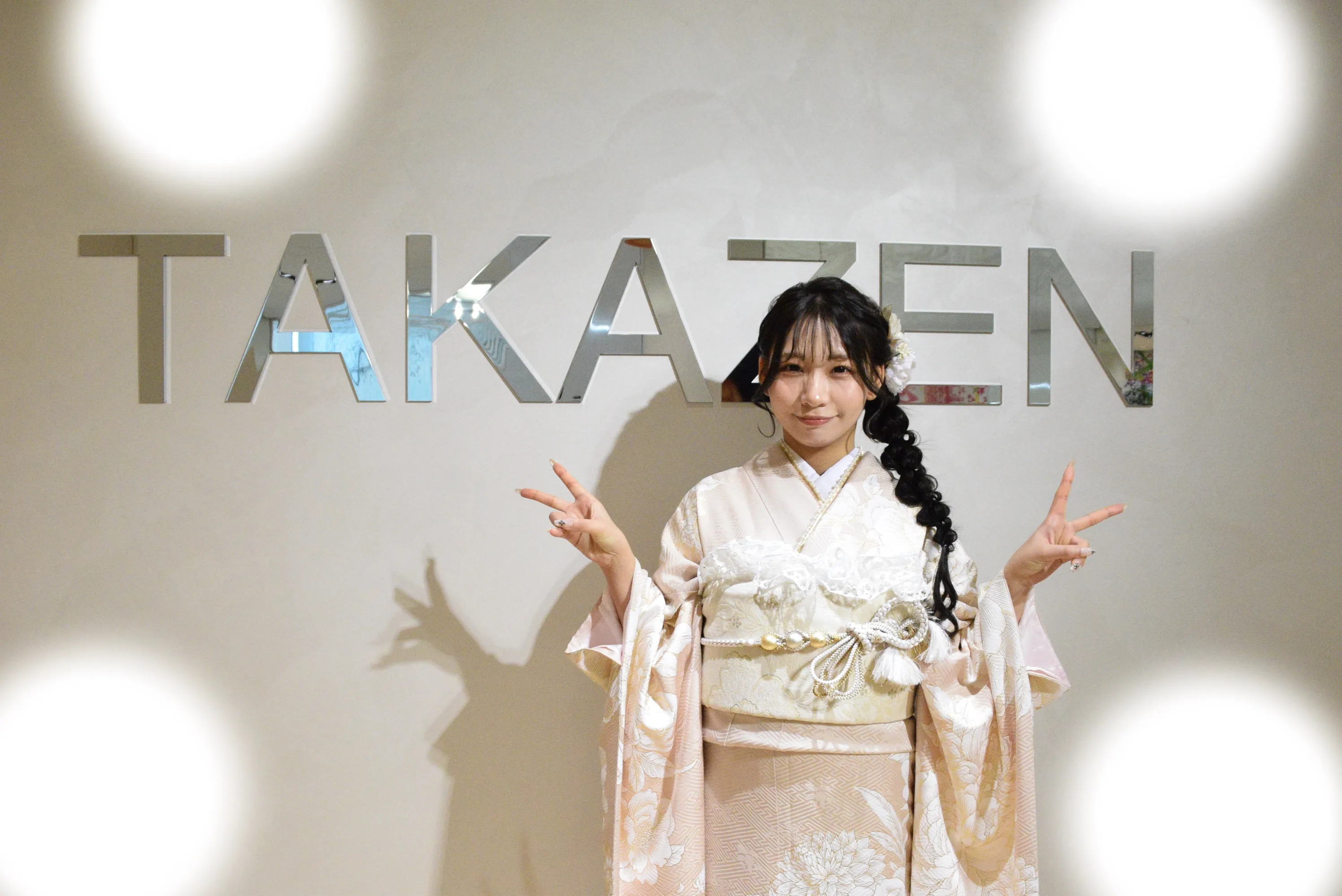 成人式　前撮り　梅田　袴　くすみカラー　かわいい　イマドキ　淡色　古典　タカゼン　撮影