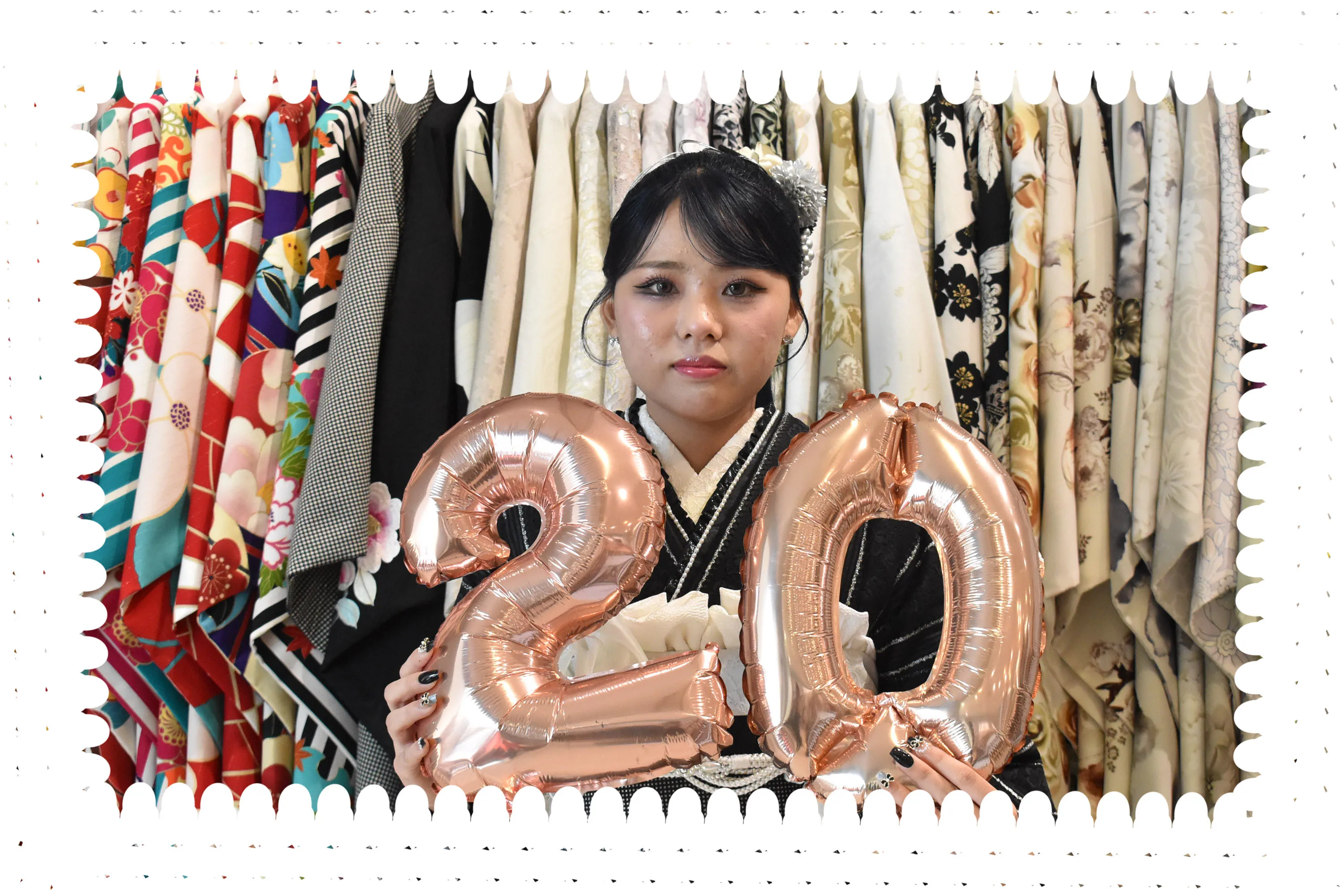 TAKAZEN堺店　タカゼン　ヴィンテージ　黒振袖　キラキラ　オシャレ　かわいい
