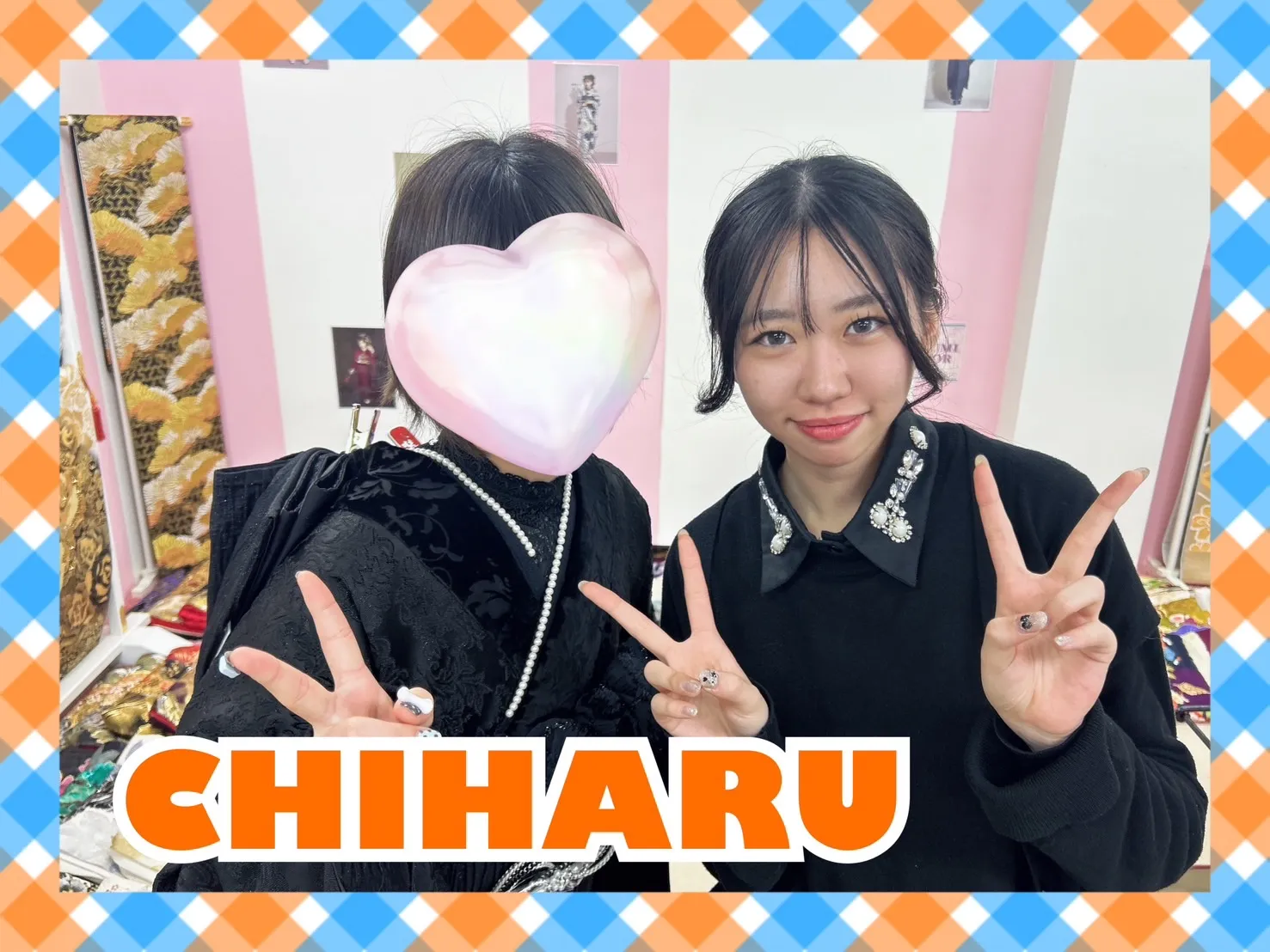 振袖　レンタル　奈良　ニューくすみレトロ　黒　ジャガード生地/ベルベット　お洒落　アンティーク調　レースインナー/プリーツスカート　南琴奈