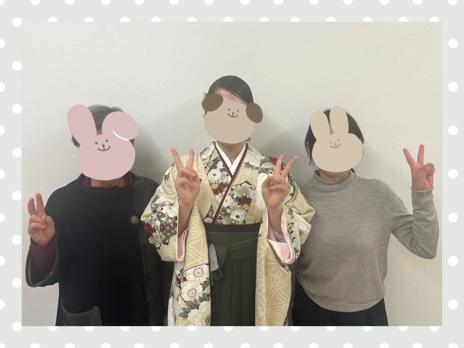 卒業式　袴　前撮り撮影会　九重ブランド袴　古典柄　ベージュ/オフカラー　梅柄　王道　はんなり　統一感のある着こなし