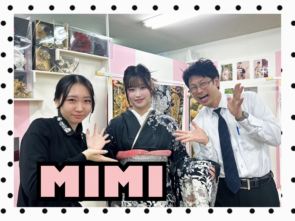 振袖　レンタル　奈良　振袖安い　くすみカラーガーリー　アイボリー/白ベース　ボタニカルフラワー　JILL STUART(ジルスチュアート)　かわいらしい　オフカラー　香音ちゃん　華徒然×吉木千沙都振袖ネットレンタル　黒　ボタン柄/菊柄/大柄　かっこいい　黒地　大人っぽい　トレンド　ヴィンテージ風　K883