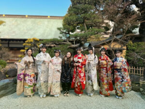 振袖　レンタル　可愛い　おしゃれ　かっこいい　イマドキ　くすみ　写真　妹割