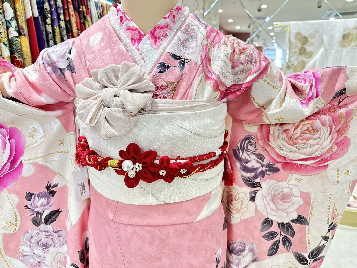 TAKAZEN姫路店　加古川市　高砂市　人気振袖　振袖レンタル　姫路市　成人式　卒業式　袴　振袖　イマドキ振袖　香音　