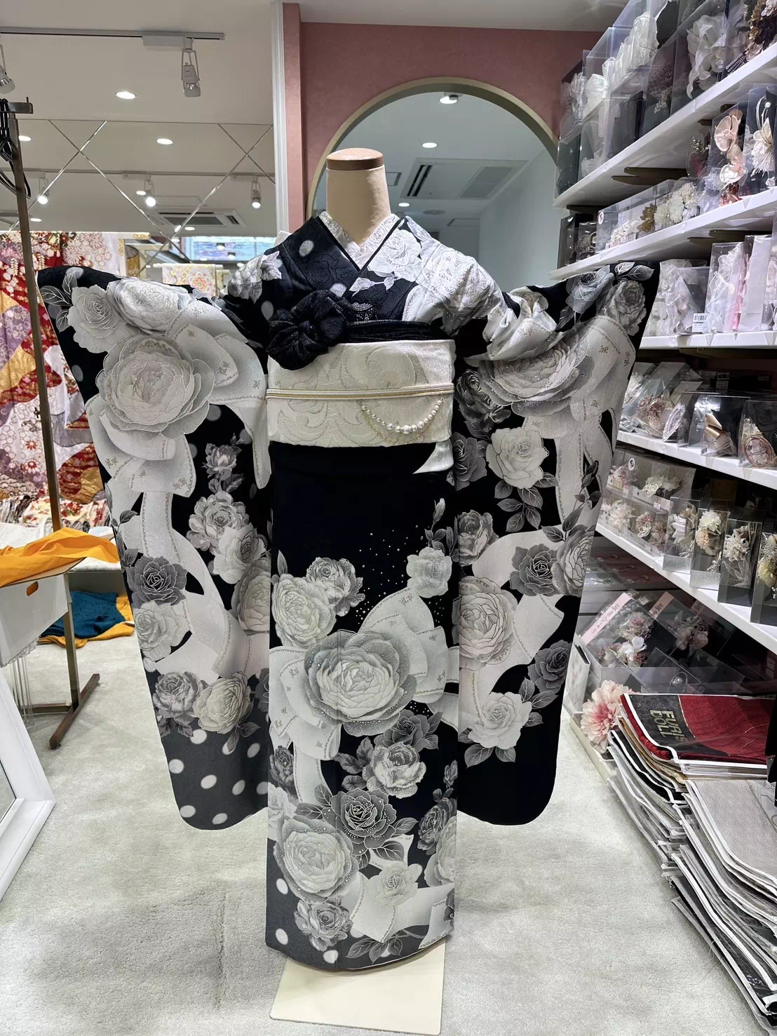 TAKAZEN姫路店　加古川市　高砂市　人気振袖　振袖レンタル　姫路市　成人式　卒業式　袴　振袖　イマドキ振袖　香音　