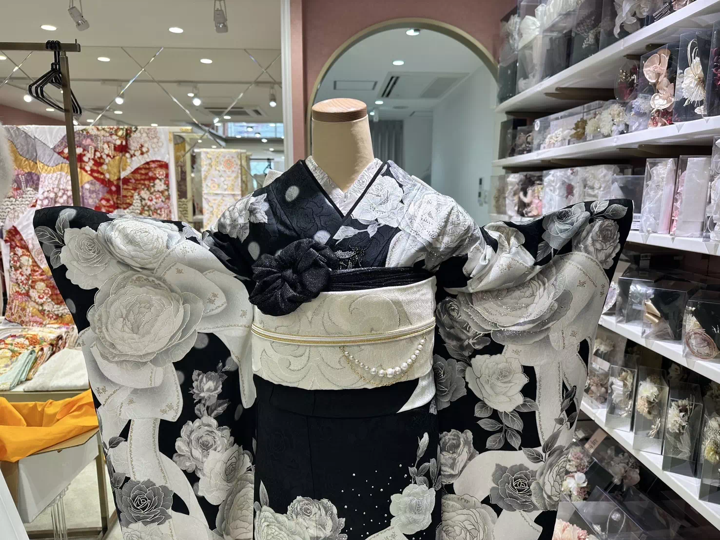 TAKAZEN姫路店　姫路市　成人式　卒業式　袴　振袖　イマドキ振袖　古典柄　口コミ　振袖レンタル　イマドキコーディネート　姫路市振袖レンタル　takazen　2024年成人 2025年成人　成人式　