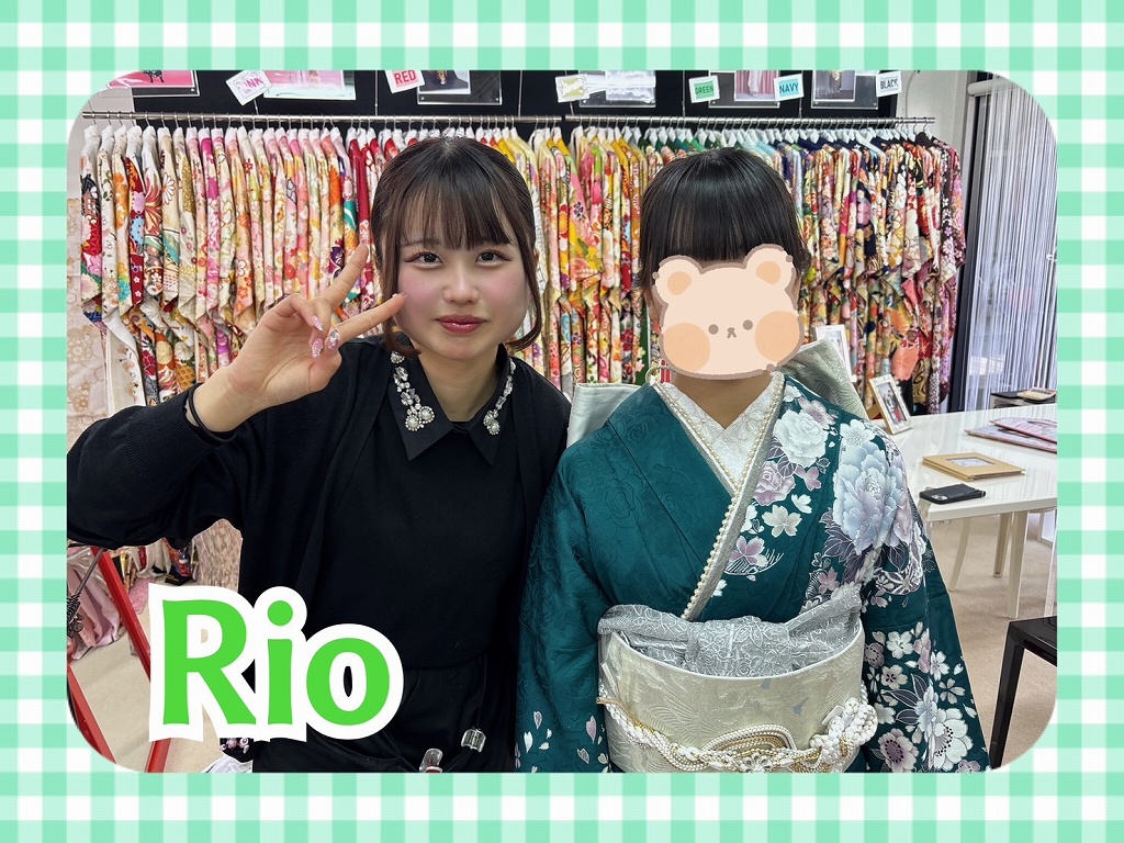 【TAKAZEN奈良店】24日♡深緑色で上品な着こなしと統一感のあるコーディネートが可愛い振袖姫ちゃん♡