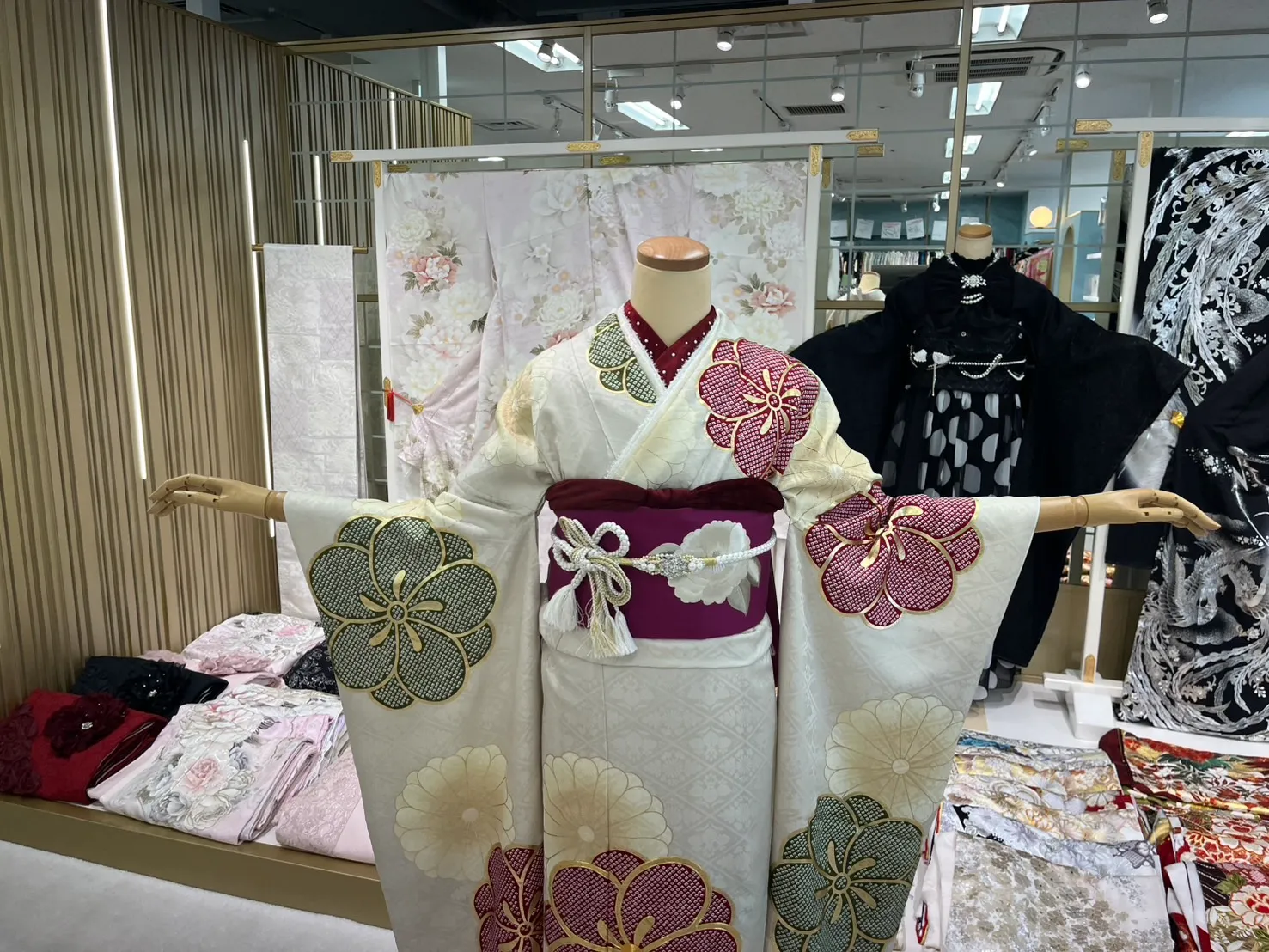 振袖レンタル　成人式　なんば　心斎橋　大阪　人気　古典