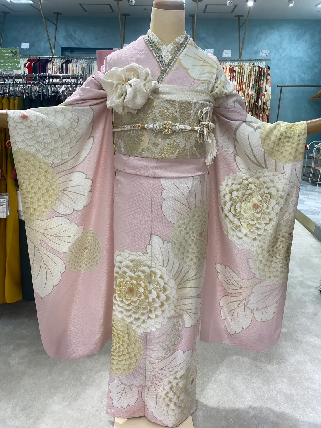 振袖レンタル　成人式　なんば　心斎橋　シンプル　くすみピンク