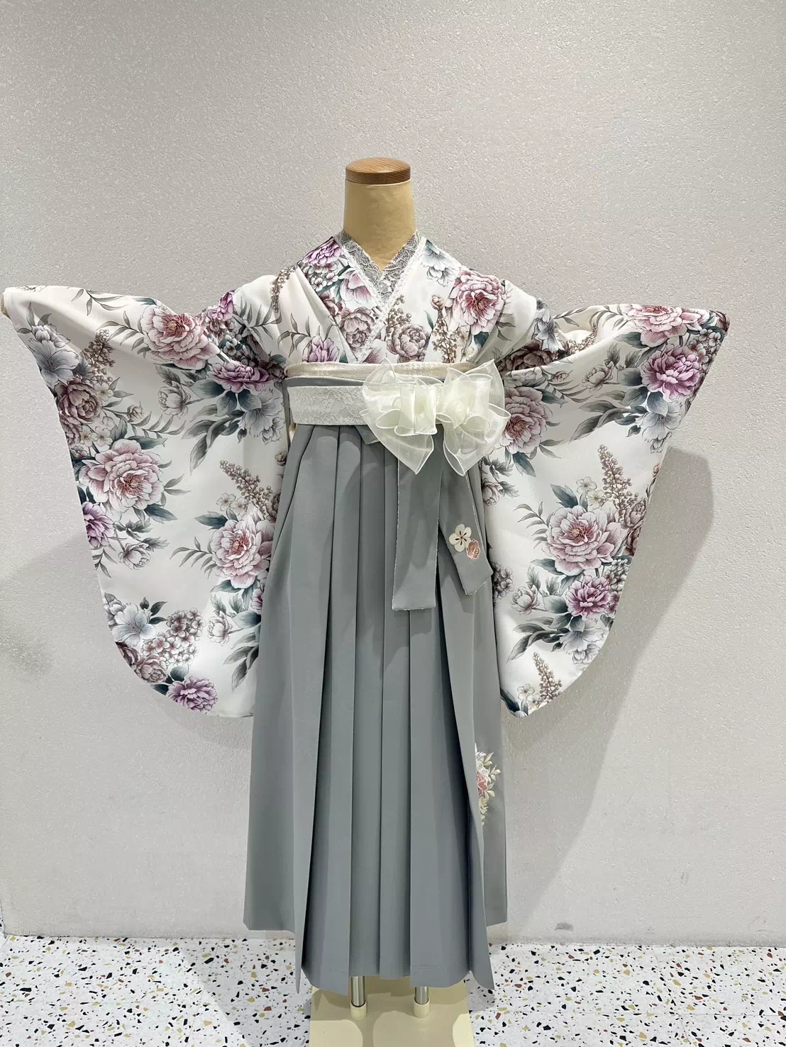 TAKAZEN姫路店　加古川市　高砂市　人気振袖　振袖レンタル　姫路市　成人式　卒業式　袴　振袖　イマドキ振袖　香音　