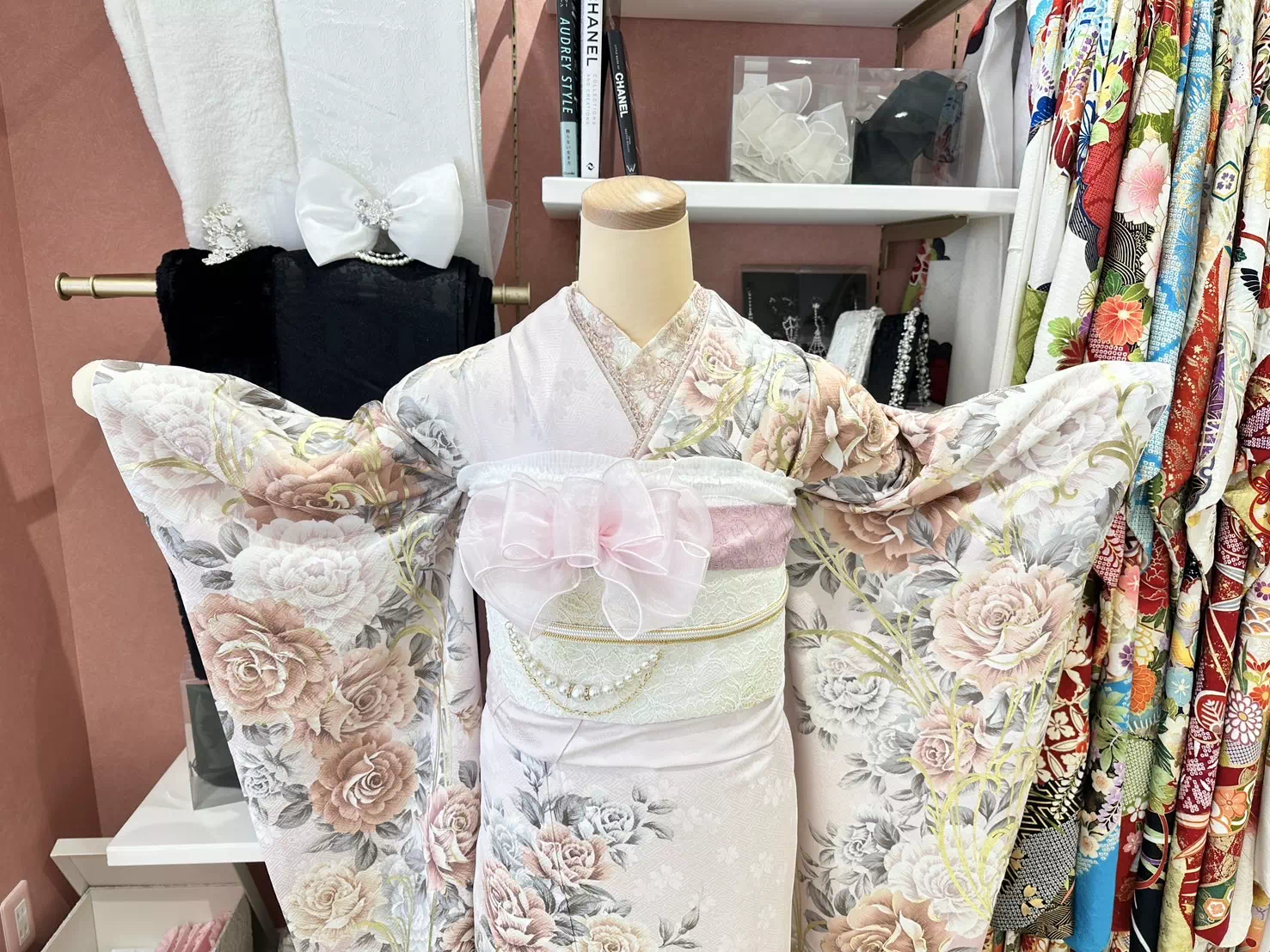TAKAZEN姫路店　加古川市　高砂市　人気振袖　振袖レンタル　姫路市　成人式　卒業式　袴　振袖　イマドキ振袖　香音　