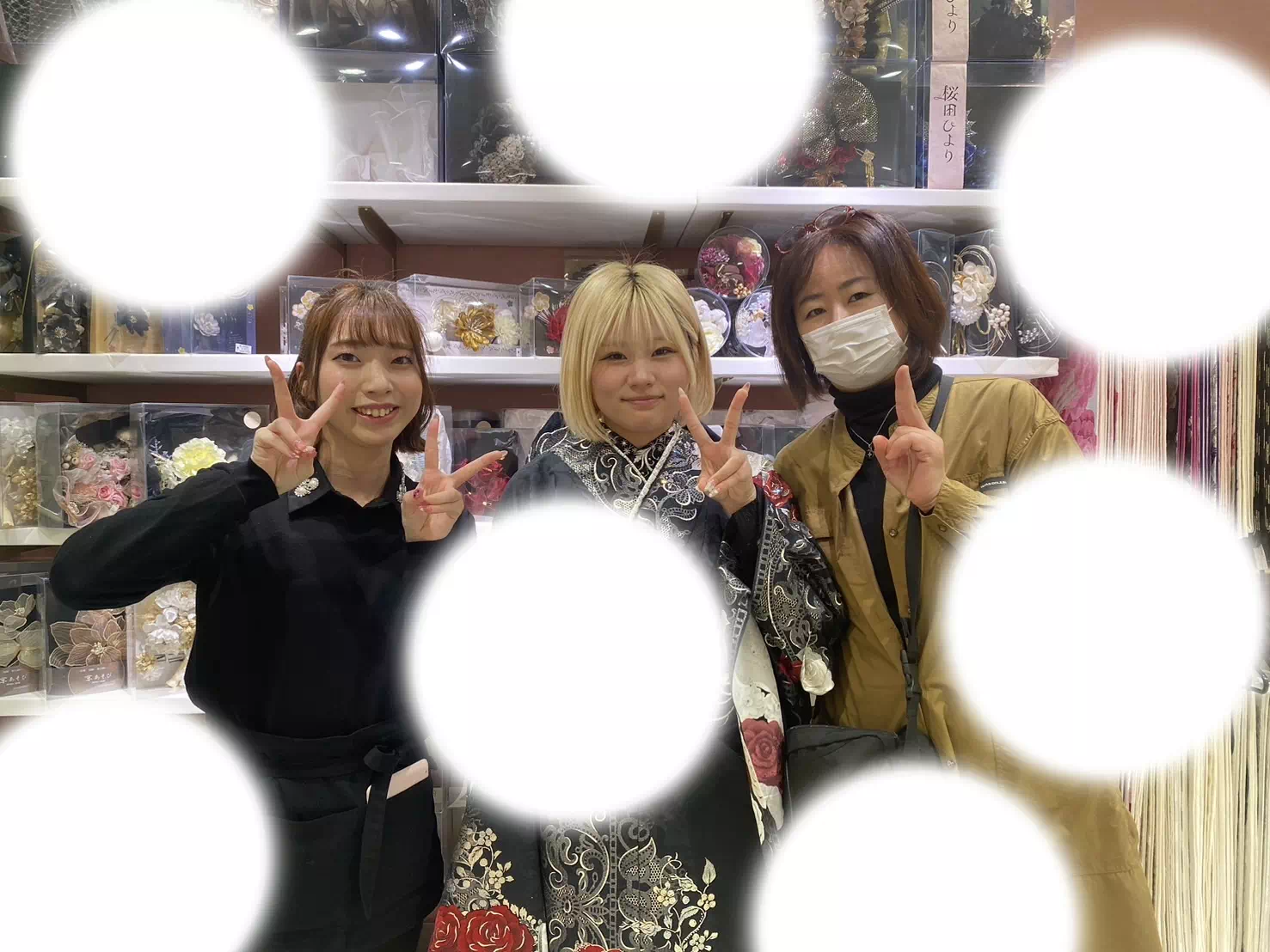 【TAKAZEＮ姫路店】♡17日　黒×赤のキラキラTAKAZENオリジナルデザインが似合う2026年成人式の姫路市振袖レンタル姫ちゃん♡
