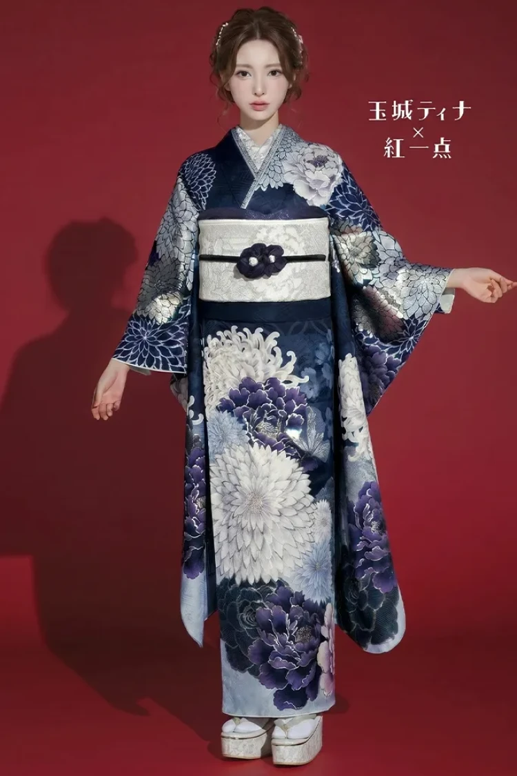 TAKAZENのレンタル振袖 玉城ティナ×紅一点ブランド振袖　ネイビー/青/寒色系　大柄/乱菊　豪華　大人っぽい　古典柄　ブルべさんにおすすめ【通販可】K1180