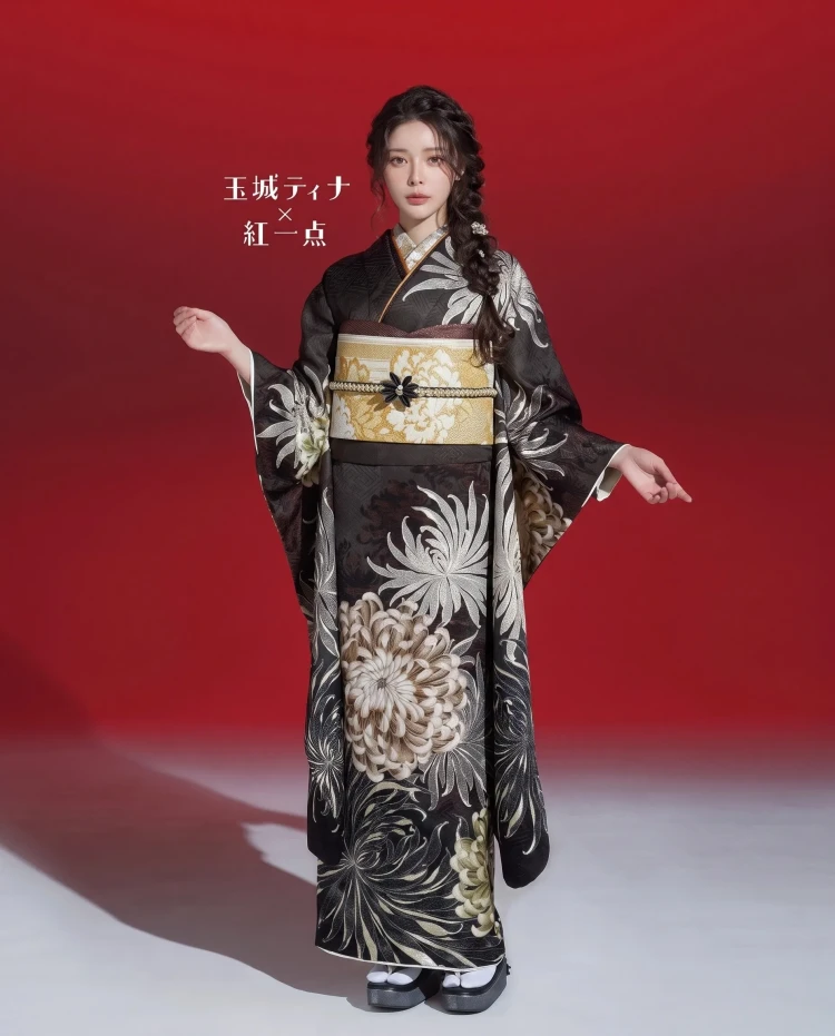 TAKAZENのレンタル振袖 玉城ティナ×紅一点ブランド振袖 ダークブラウン/ダスティーカラー 乱菊/大柄 個性的 大人っぽい 垢抜け【通販可】K1187