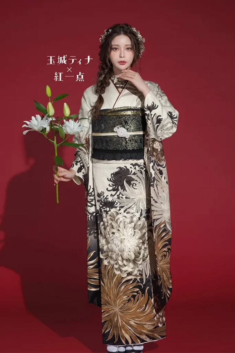 TAKAZENのレンタル振袖 玉城ティナ×紅一点ブランド振袖　ニュアンスカラー/テラコッタ　乱菊/大柄　個性的　大人っぽい　人とかぶらない　かっこいい【通販可】K1188