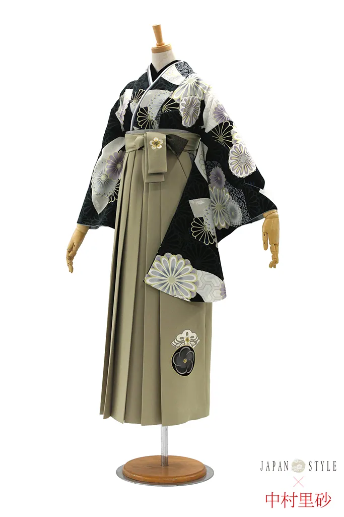 TAKAZENのレンタル袴 JAPAN STYLE×中村里砂ブランド袴　濃紺　菊柄　モダン　上品　清楚　大人っぽい　【通販可】R26035