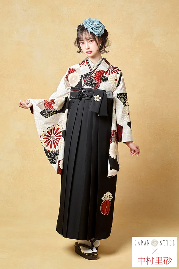 TAKAZENのレンタル袴 JAPAN STYLE×中村里砂ブランド袴　ベージュ　菊柄　レトロモダン　アンティーク調　ポップ　【通販可】R26036