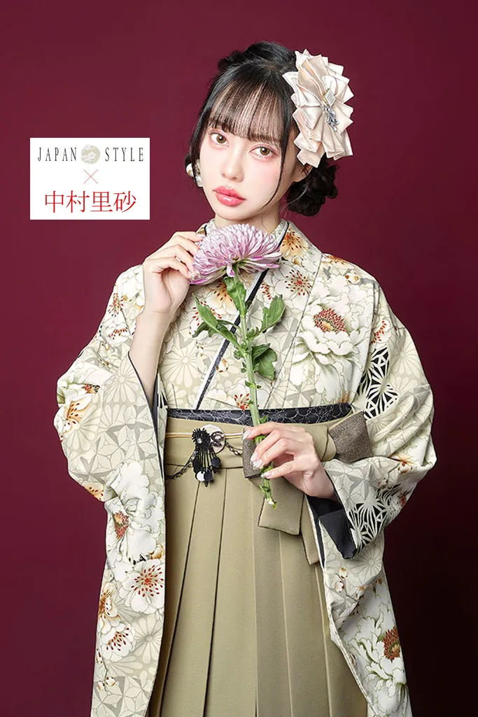 TAKAZENのレンタル袴 JAPAN STYLE×中村里砂ブランド袴　グレージュ/ダスティーカラー　牡丹柄/八重桜　きれいめ　おしとやか　古典柄　【通販可】R26038