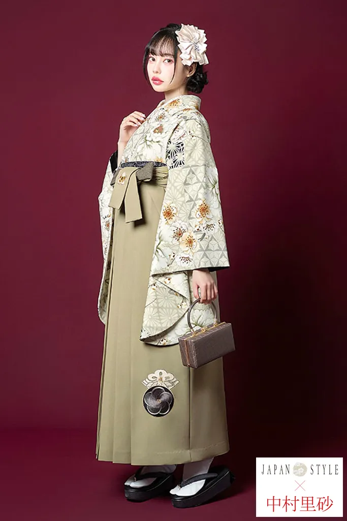 TAKAZENのレンタル袴 JAPAN STYLE×中村里砂ブランド袴　グレージュ/ダスティーカラー　牡丹柄/八重桜　きれいめ　おしとやか　古典柄　【通販可】R26038