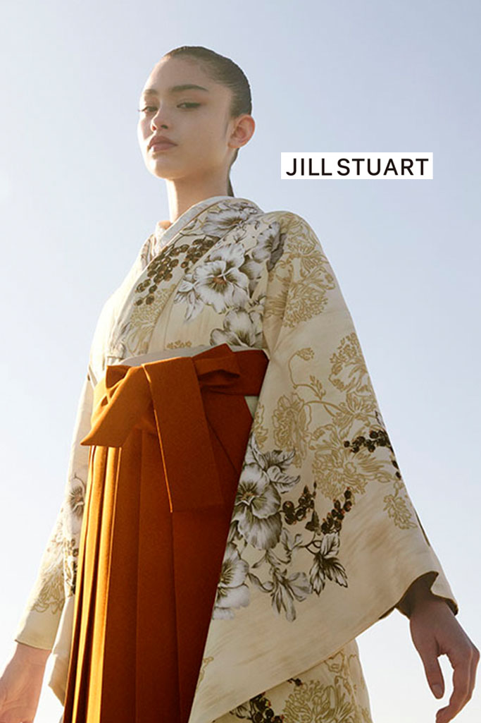 TAKAZENのレンタル袴 JILL STUARTブランド袴　ベージュ　パンジー　ヴィンテージスタイル　ブーツコーデ　モダン　きれいめ【通販可】R26047