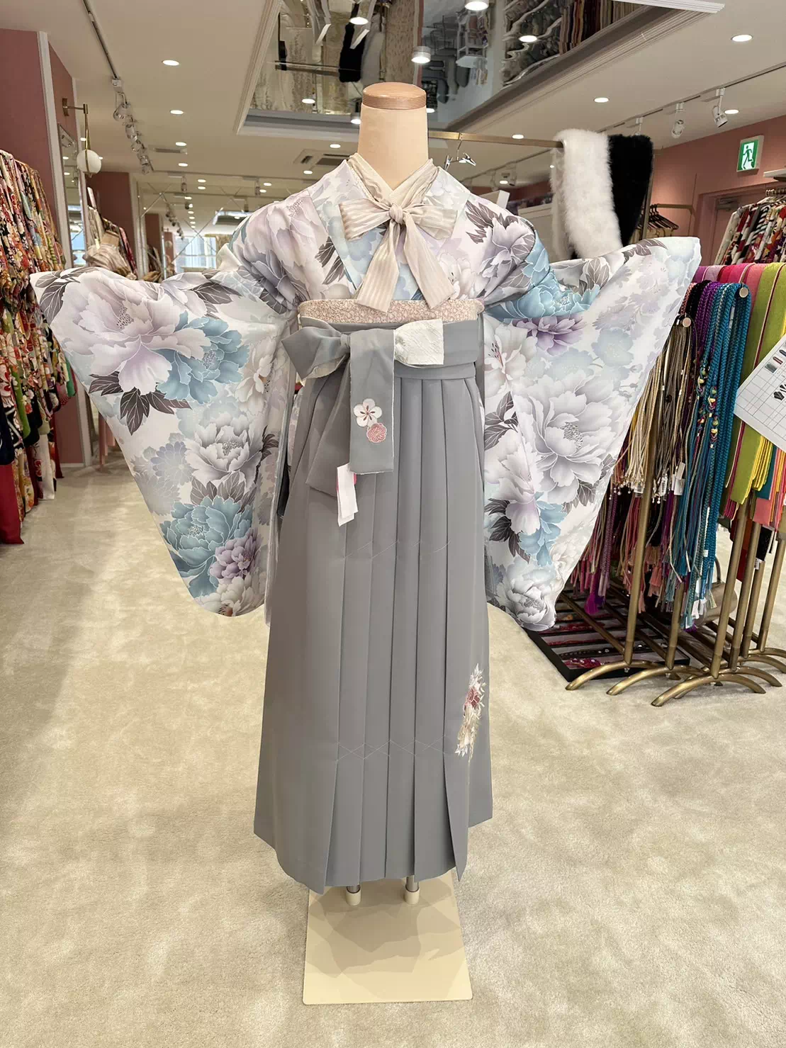 TAKAZEN姫路店　加古川市　高砂市　人気振袖　振袖レンタル　姫路市　成人式　卒業式　袴　振袖　イマドキ振袖　香音　