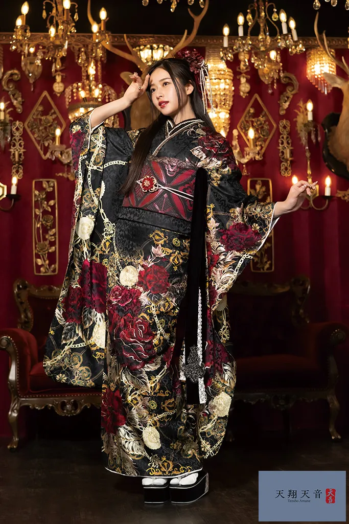 TAKAZENのレンタル振袖 グラマラス　黒/赤　バラ柄　かっこいい　目立つ　ゴージャス　派手　かっこいい　ギャル振袖【通販可】K1192
