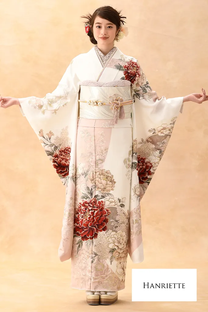 TAKAZENのレンタル振袖 正統派古典　薄ピンク/淡い色　牡丹柄　くすみ系　かわいい　やわらかい印象　おしとやか【通販可】K1208
