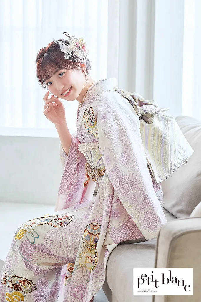 TAKAZENのレンタル振袖 正統派古典　ピンク/淡い色　鞠柄　絞り風　かわいい　上品　はんなり　おしとやか【通販可】K1210